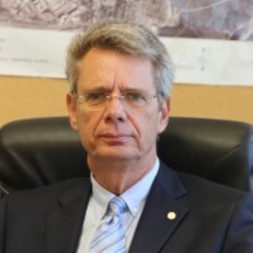 Evangelos Sapountzakis